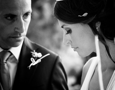 Wedding in black and white at Cape Sounio.