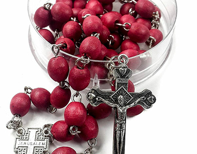What Makes a Catholic Rosary a Spiritual Accessory?