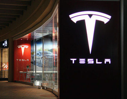 EV Professional work with Tesla Motors