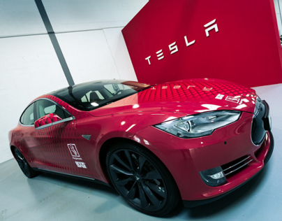 TOTAL COVERING TESLA WITH HEXIS FILM