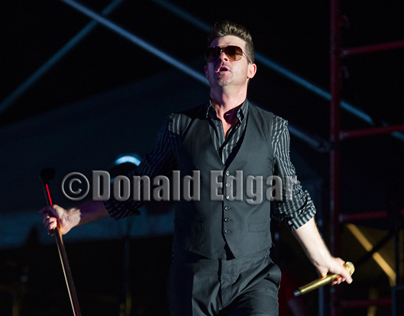 5-1-2014 Robin Thicke at SunFest