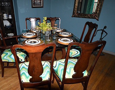 Earlsdale - a separate dining room