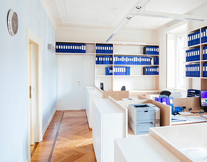 House renovation to new offices in Milan 