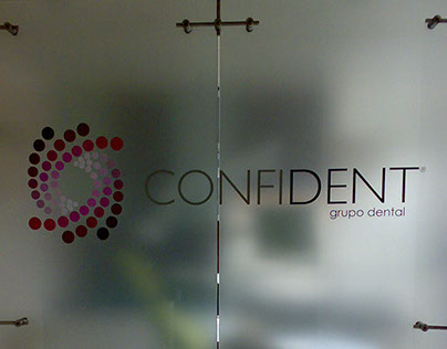 CONFIDENT GRUPO DENTAL - Febrero 2012