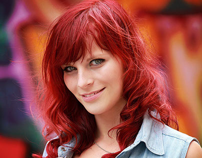 Graffiti - red Hair