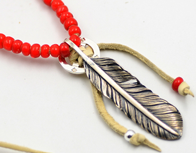 The red tailed hawk necklace