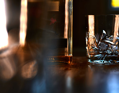Product photos of the Scottish whiskey