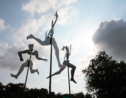 Marathon Sculpture | Kinetic Installation