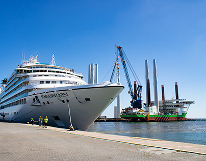Cruise Ship Visits Great Yarmouth