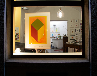 Revolutionizing Windows of an Art Shop