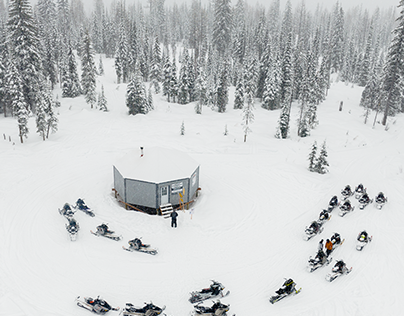 Northwest Montana Adventure: Snowmobile Excursions