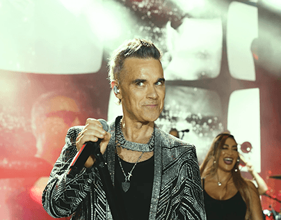 Robbie Williams concert edit