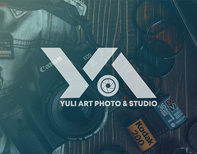 Yuli Art Photo and Studio Logofolio