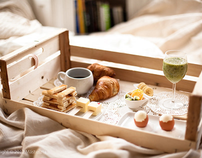 Breakfast in bed/ Food & prop styling for a magazine