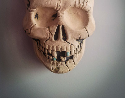 Ceramic miniature - skull souvenir