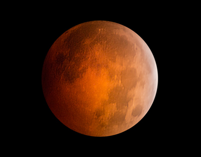 Total selenelion lunar eclipse