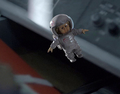 Kit Kat - Astronaut, Live+CG, Professional