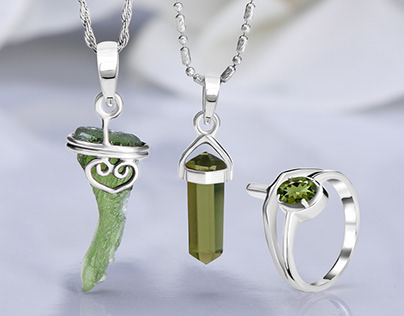 How to Purchase Authentic Moldavite Jewelry?