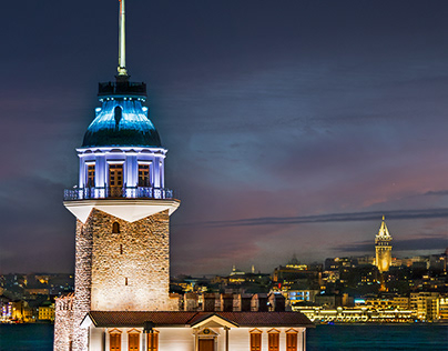 Two lovers of Istanbul; Maiden's Tower and Galata Tower