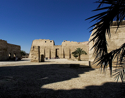 A Traveler's View of the Theban Necropolis: part 2