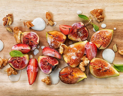 Baked Figs with Cardamom Yoghurt