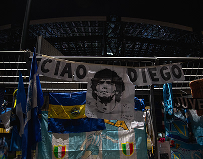 Omaggio a Diego Armando Maradona.