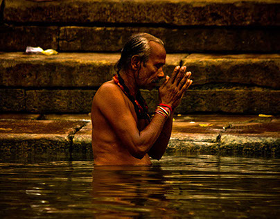 Bathing In the Ganges, Varanasi, India