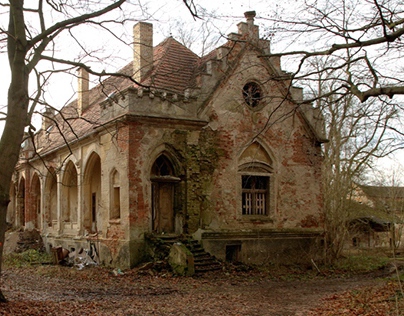 Rotting Mansion