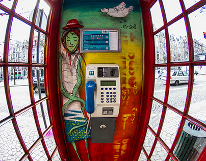 Phone booths \\ Cabines Telefónicas