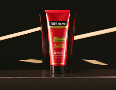 X CREATIVELY SQUARED FOR TRESEMME