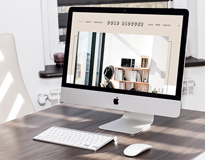 "Gold Blogger" Squarespace Template