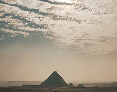 Menkaure's pyramid under Egyptian sky