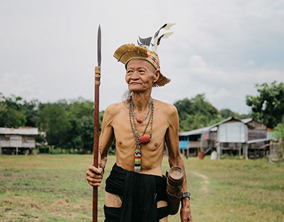Voices of the Rainforest. Daily life of "Ulu" people