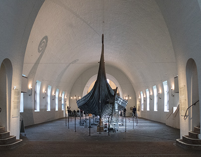 Vikingskipshuset (Viking Ship Museum)