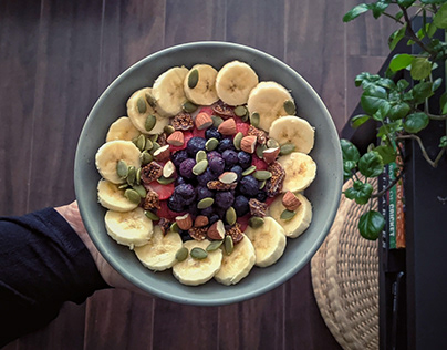 oats and fruit bowl