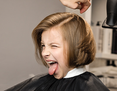 The perfect short bob haircut for child girl