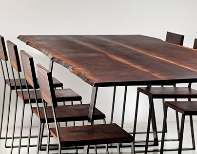 550 Walnut table with chairs