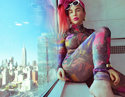"Queen of 50м²" self photoshoot for Vulkan Magazine