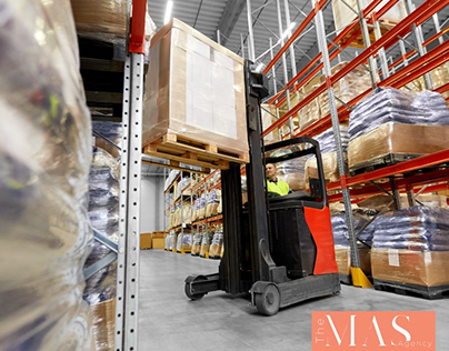 image presents pick packer warehouse jobs