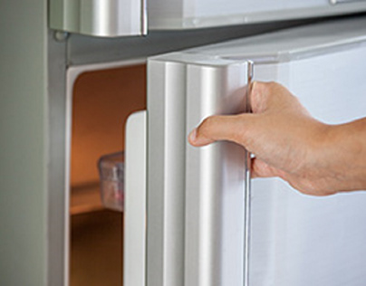 Sealing the refrigerator properly