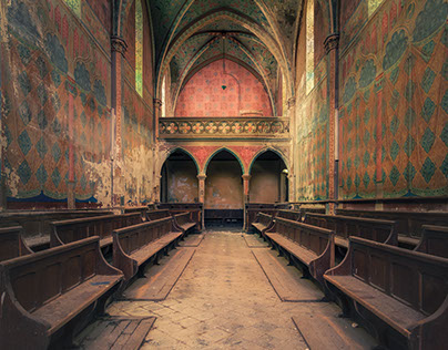 Ultima precatio - the abandoned churches of europe