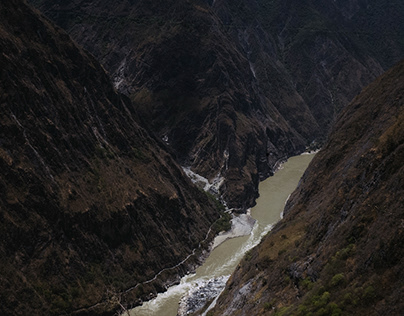 Tiger Leaping Gorge Scenic Spot