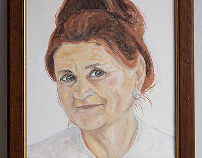 Grandmother portrait. Acrylic on canvas. 24x30 cm