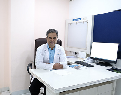 Best Piles Doctor in Noida
