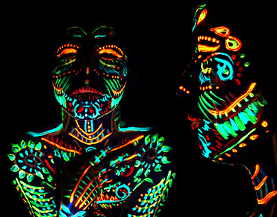UV light selfportrait 🌿