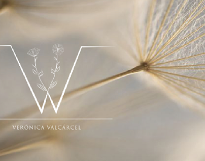 Logo - Veronica Valcárcel