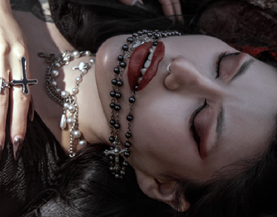 Project thumbnail - vampire s tales 
model @fiorelaquiroz