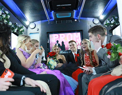 Hire the Most Affordable and Luxurious Party Buses