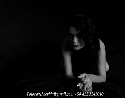 Morgana le Fay (Black & White)