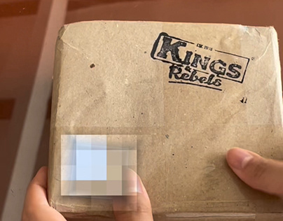 Unboxing Kings and Rebels